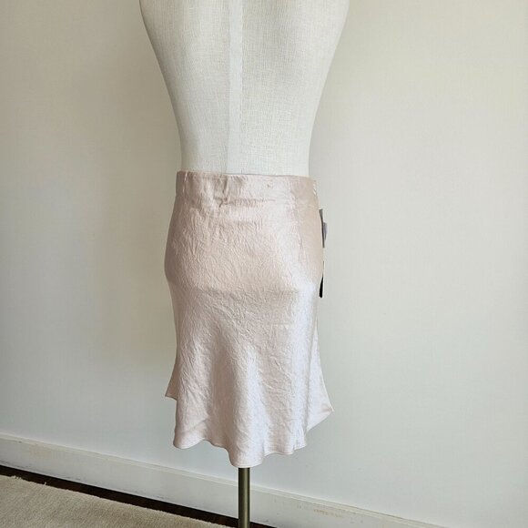 Babaton Blush Pink Satin Mini Skirt (NEW With Tags!) - Picture 2 of 4